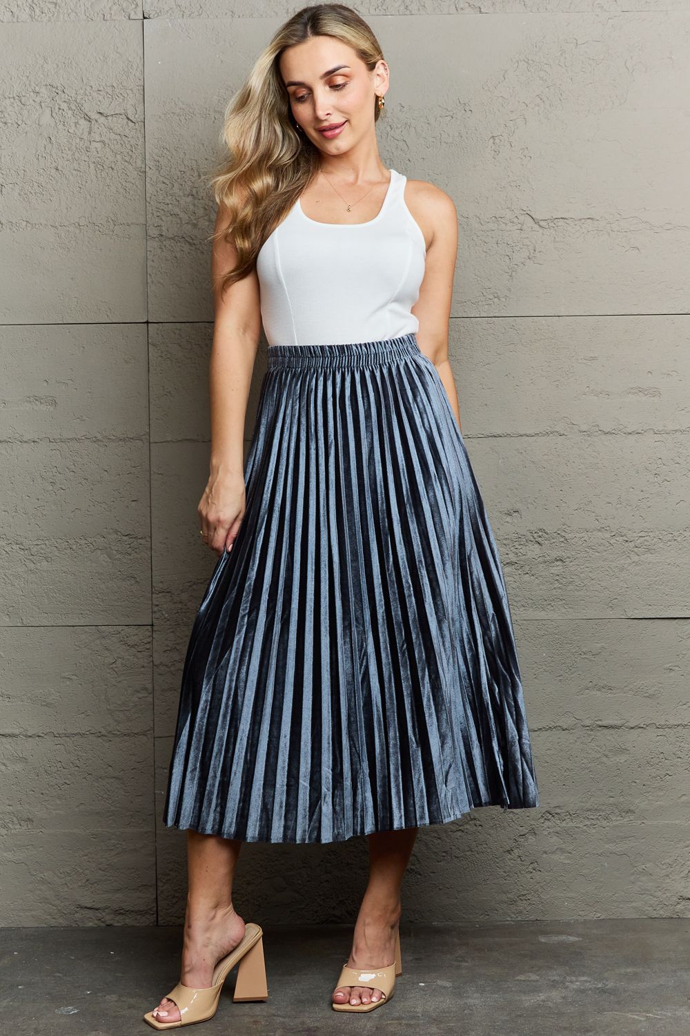 Ninexis Accordion Pleated Flowy Midi Skirt