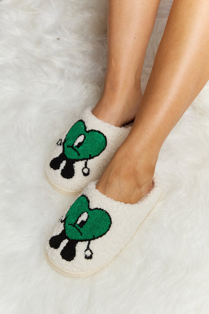 Melody Love Heart Print Plush Slippers